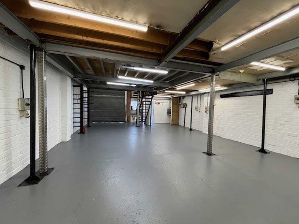 Property photo 2 of 6