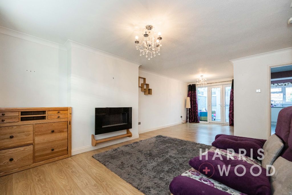 Property photo 3 of 23 4682715