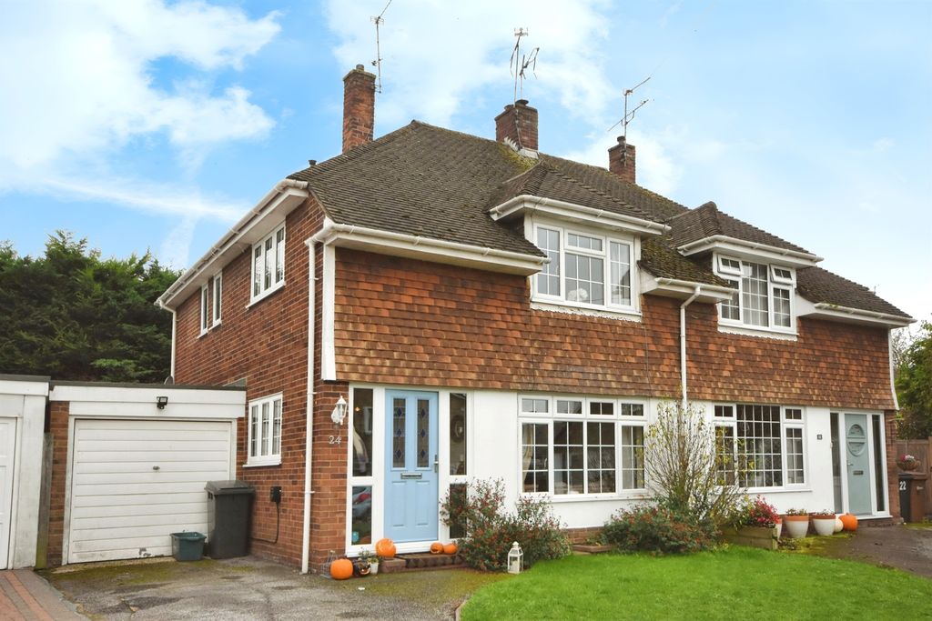 Property photo 1 of 17
