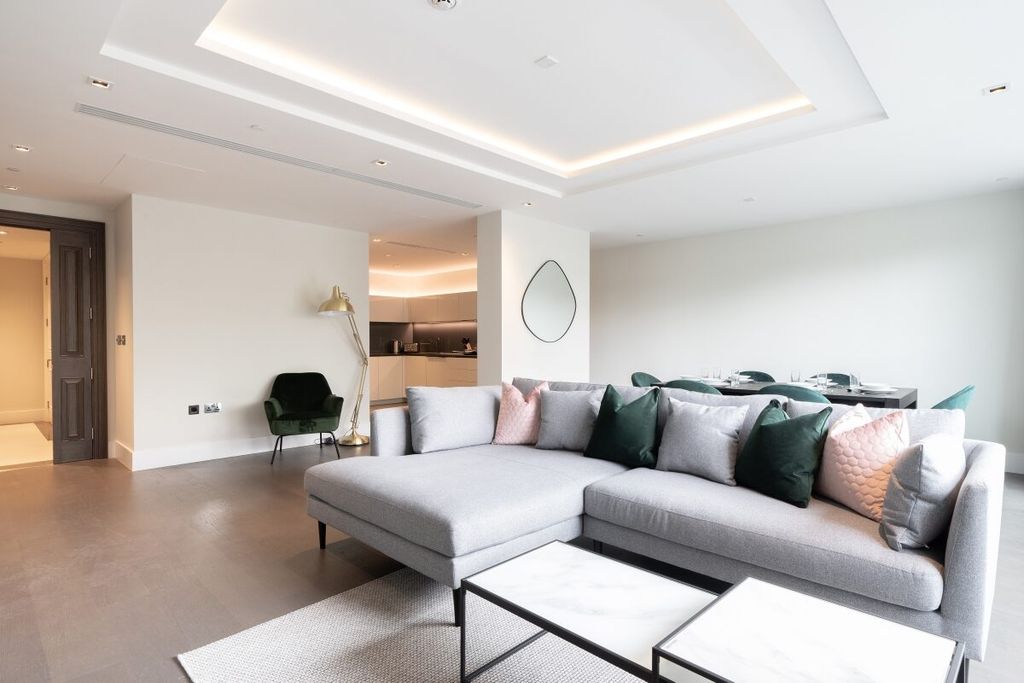 Property photo 1 of 20 Lord Kensington H...