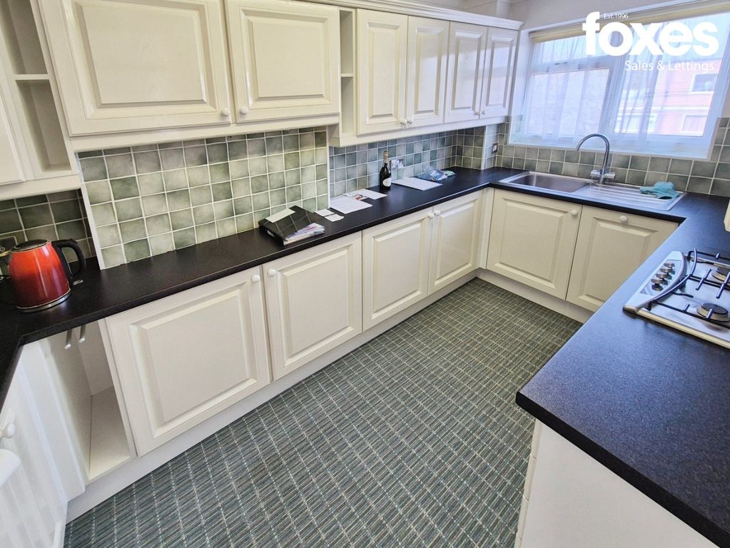 Additional image 10 of 3 bed flat to rentDean Park Mansions, 27 Dean Park Road, Bournemouth, Dorset BH1