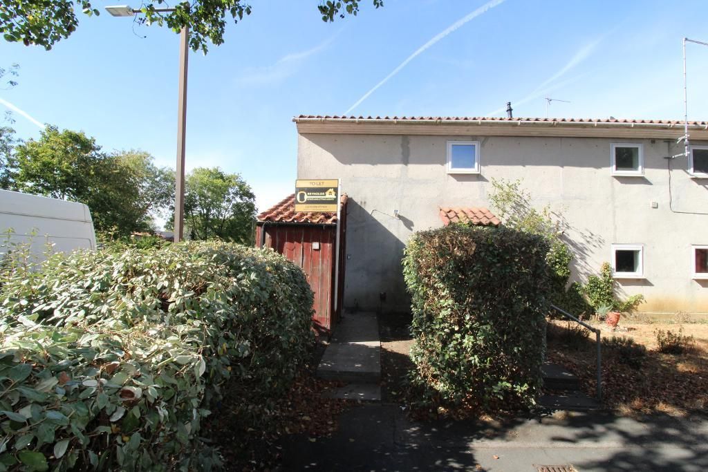 Property photo 1 of 7 Front