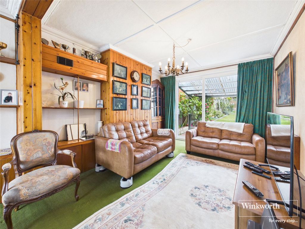 Property photo 3 of 22 Picture No. 37