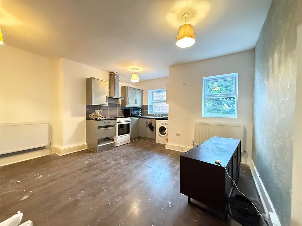 Property photo 1 of 5 Photo-2025-12-09-11-01-42.Jpg