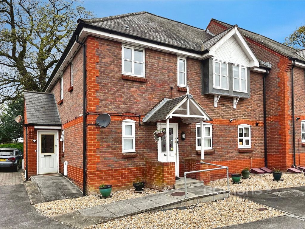 Property photo 1 of 10 Picture No. 08