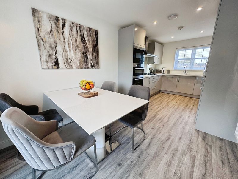 Property photo 2 of 14 Photo 8