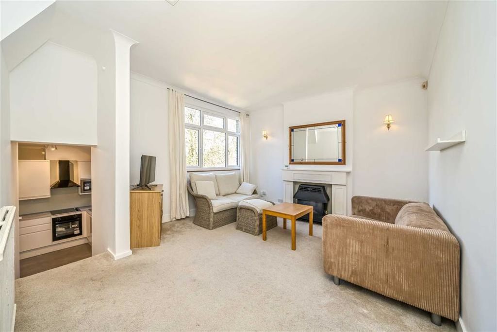 Property photo 2 of 6