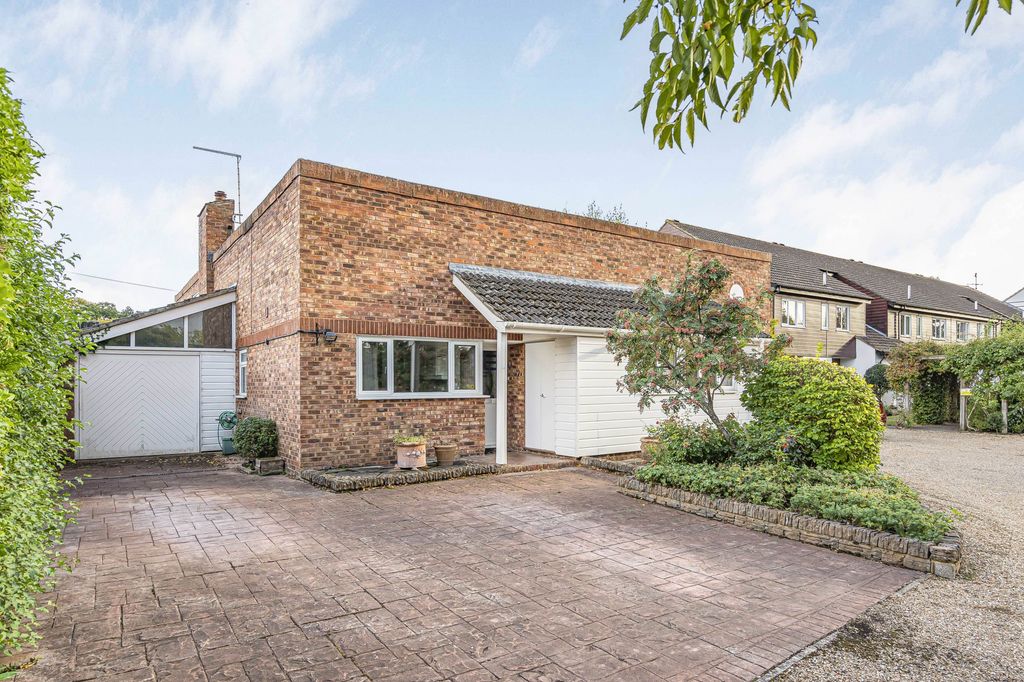 Property photo 1 of 27