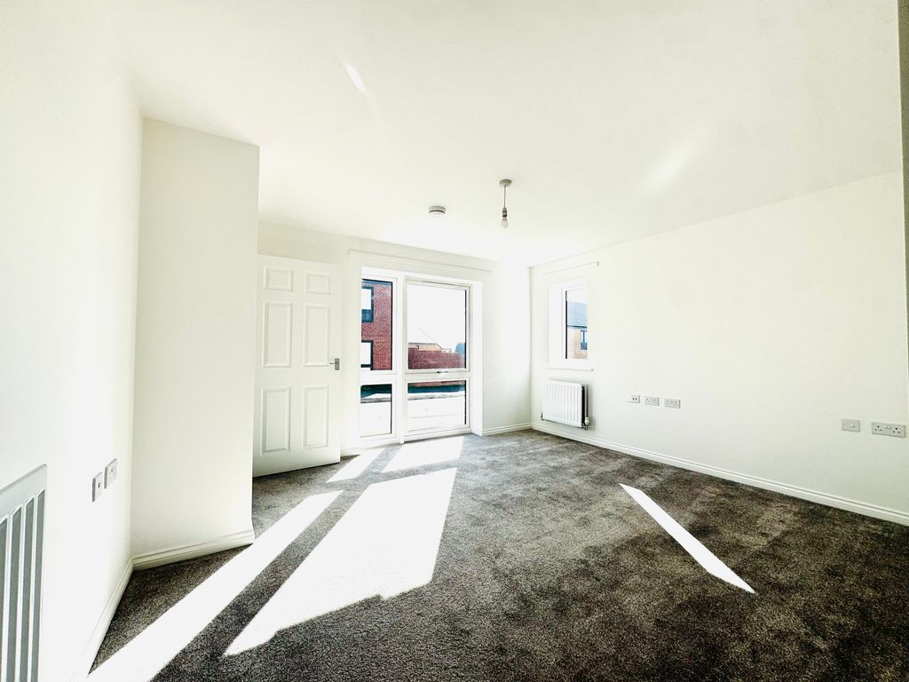 Property photo 2 of 15 Image