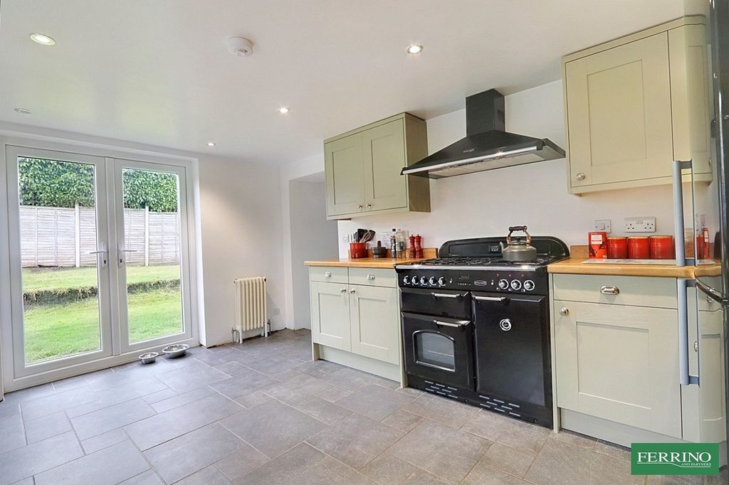 Property photo 3 of 20 Kitchen Breakfast Room