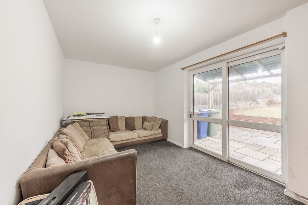 Property photo 3 of 37