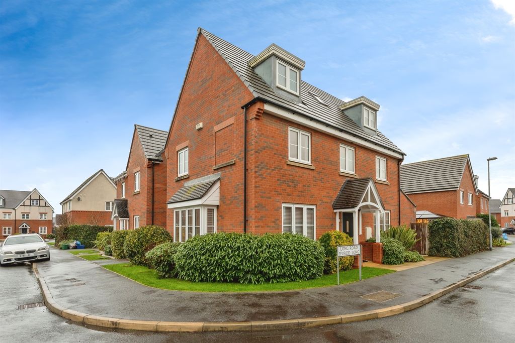 Property photo 1 of 28