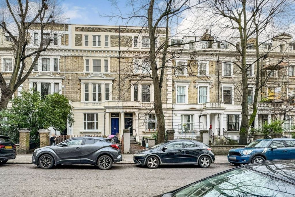 Property photo 3 of 27