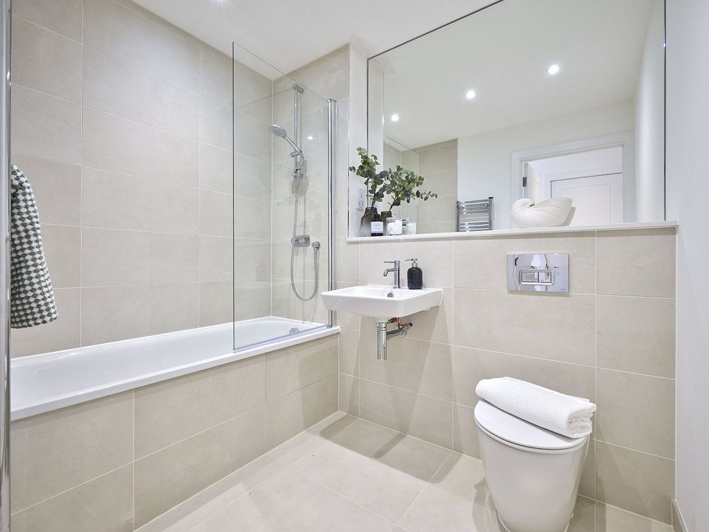 Property photo 3 of 11 Previous Show Home