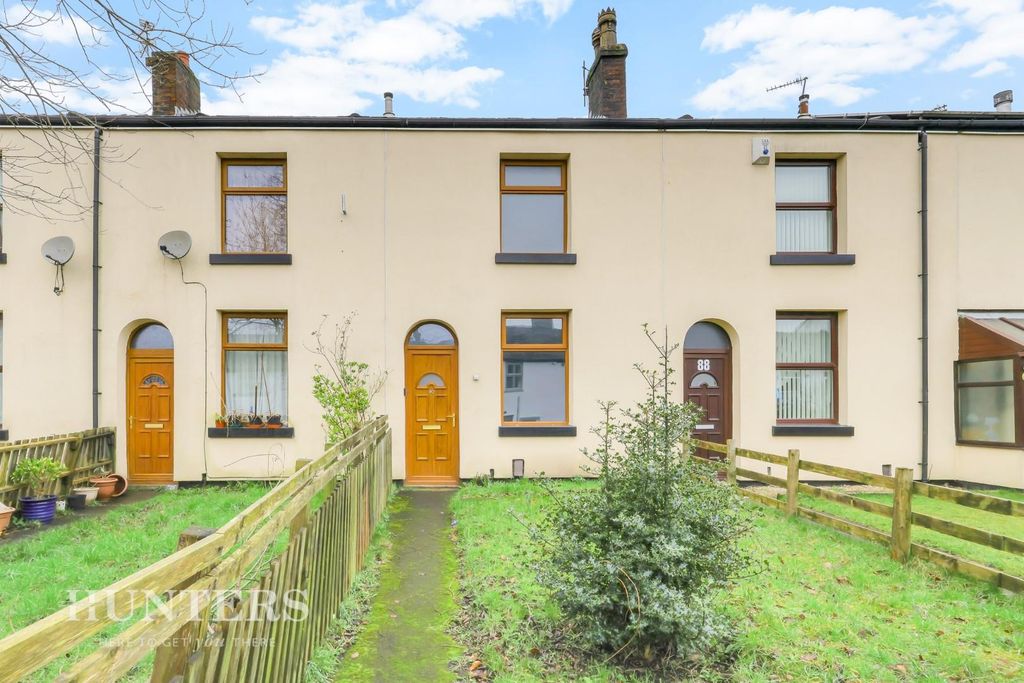 Property photo 1 of 11 Front External