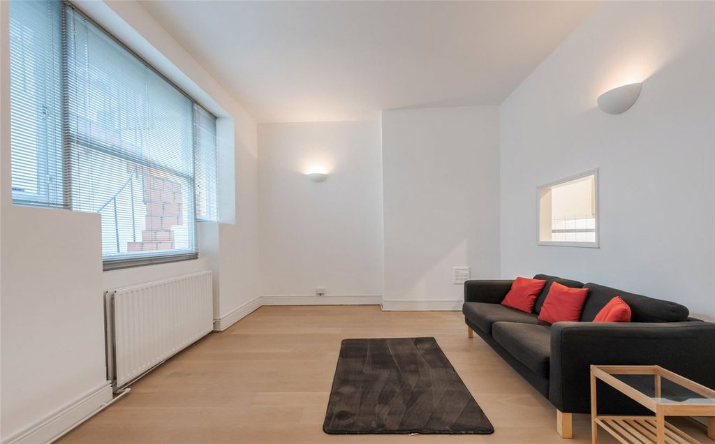 Property photo 1 of 6 Picture No. 33