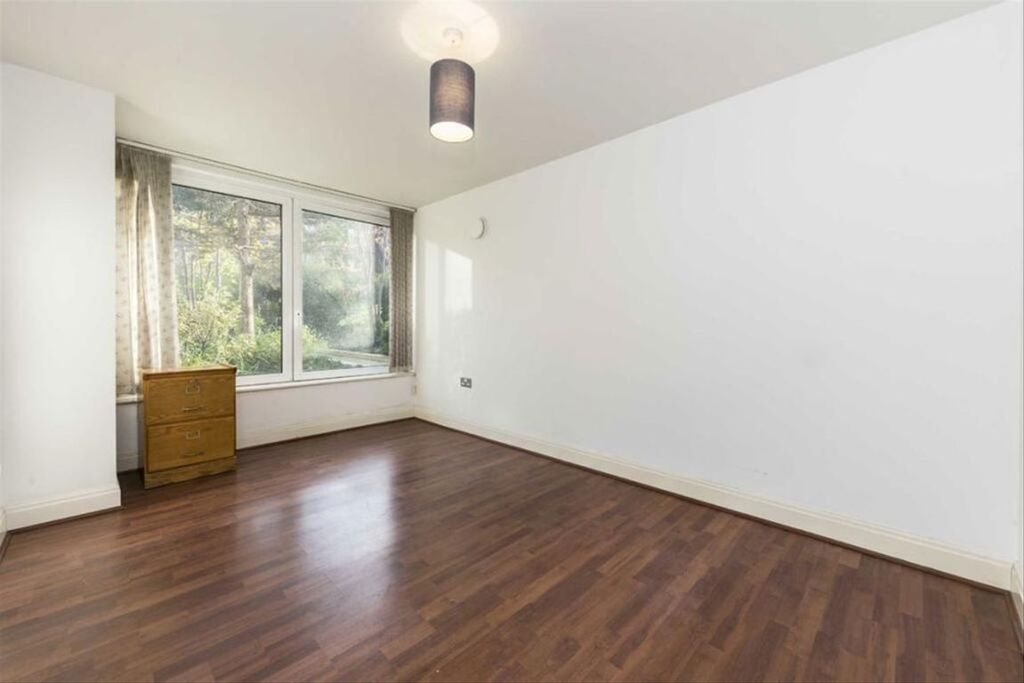 Property photo 3 of 5
