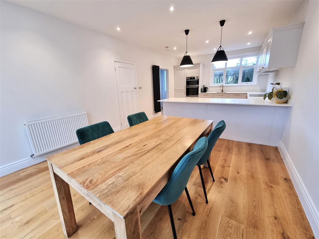 Property photo 3 of 21 106Alexdin2.Jpg