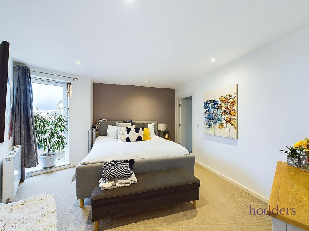 Property photo 3 of 10 Picture No. 04