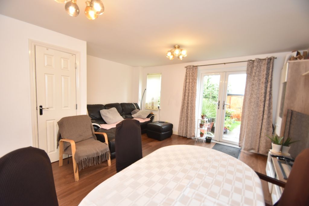 Property photo 2 of 23