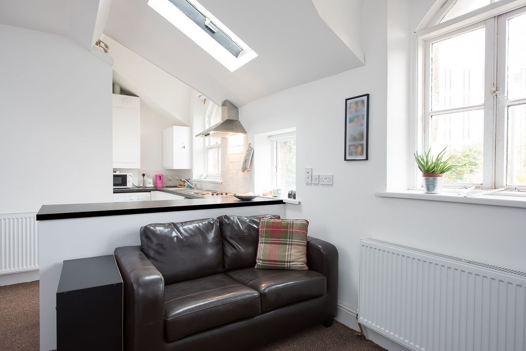 Property photo 1 of 3