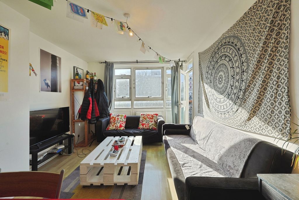 Property photo 2 of 16 Pbox-Img.Jpg