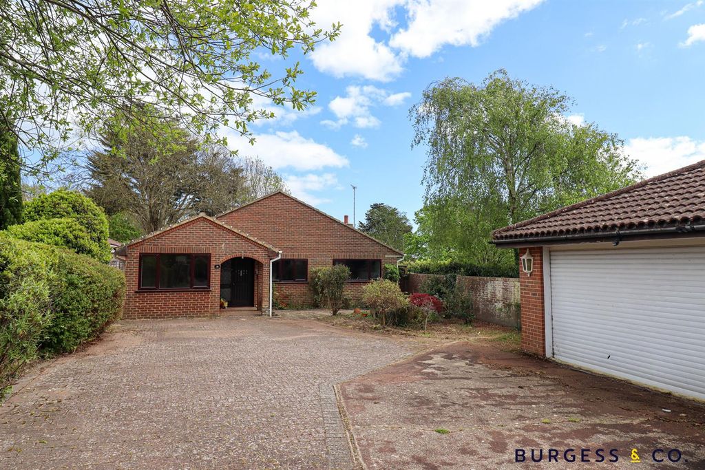 Property photo 1 of 17 Front3.Jpg