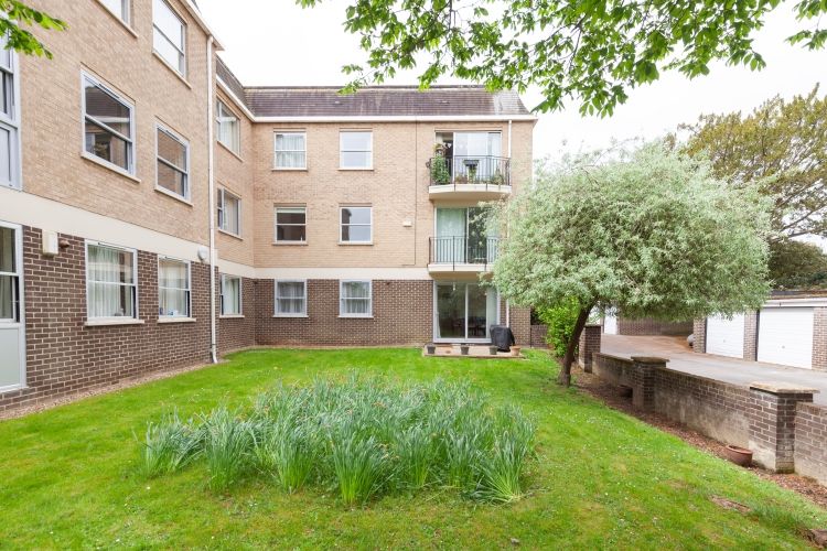 Property photo 1 of 18 279164