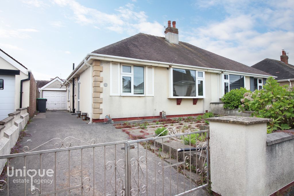 Property photo 1 of 21
