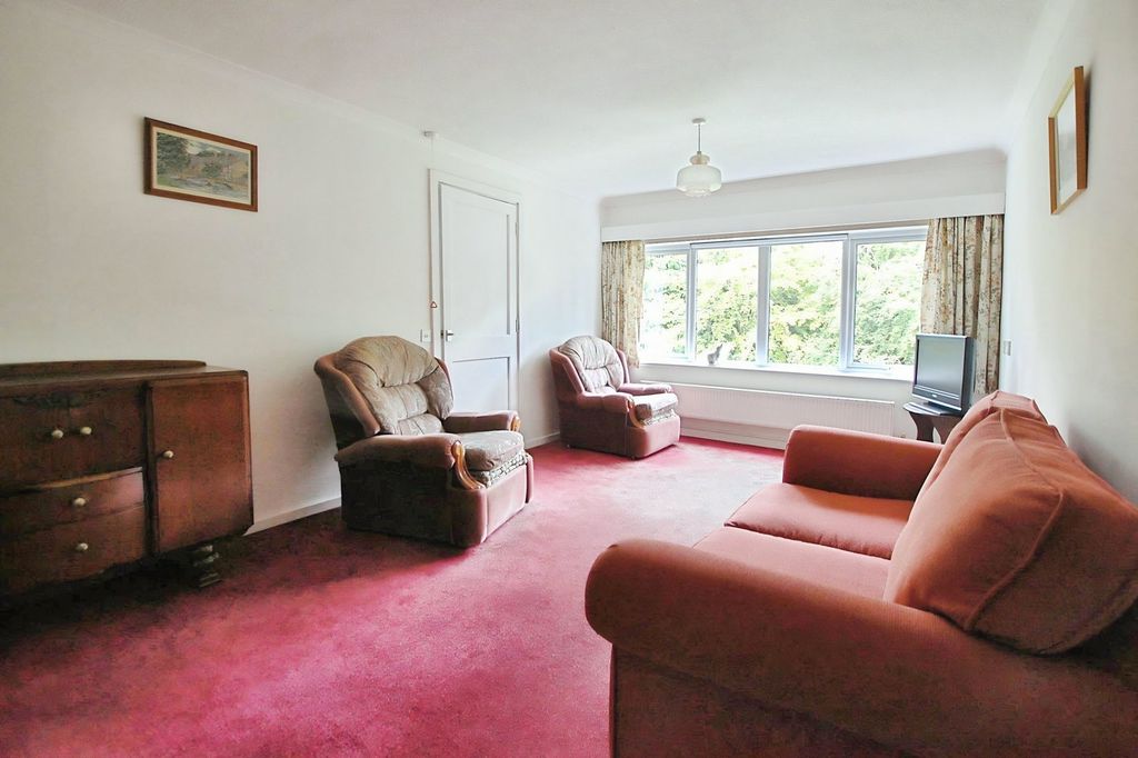 Property photo 3 of 14