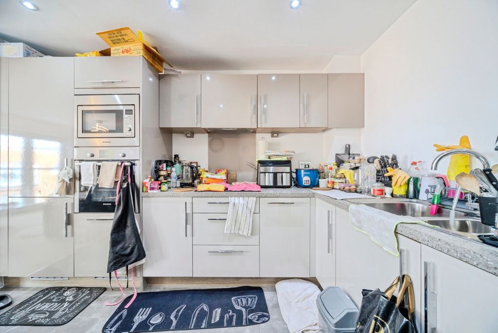 Property photo 2 of 10 Pbox-Img.Jpg