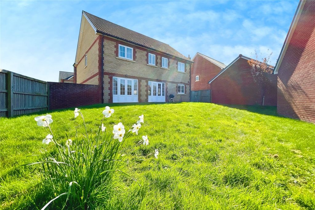 Property photo 2 of 27 Picture No. 22