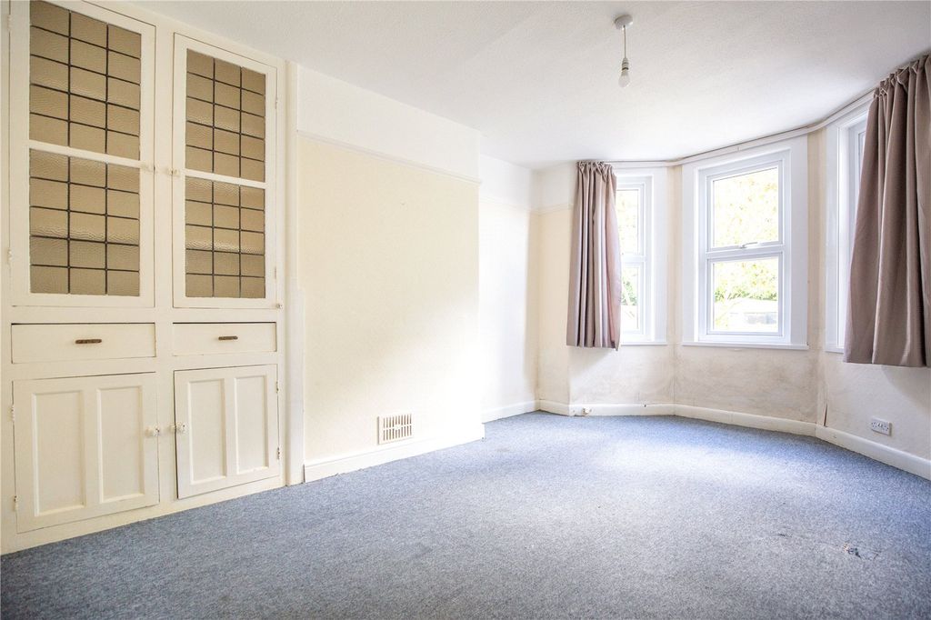 Property photo 2 of 20 Picture No. 08