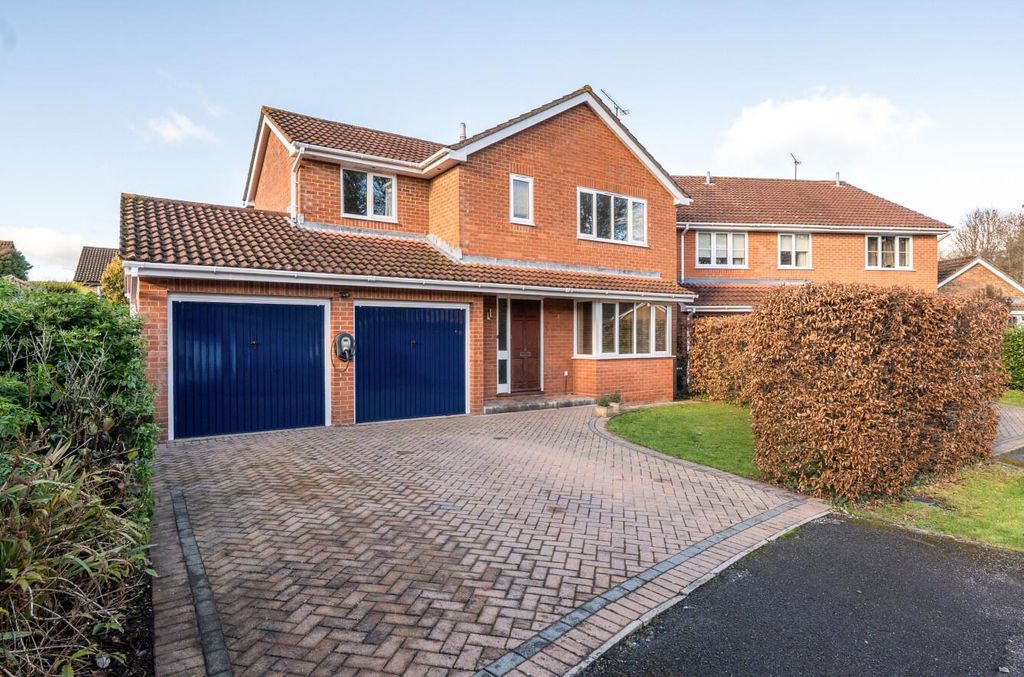 Property photo 1 of 16 1384854-2-69259E616Fe02.Jpg