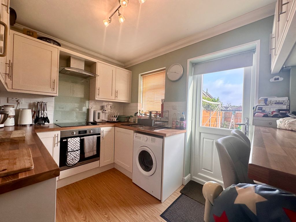 Property photo 2 of 11