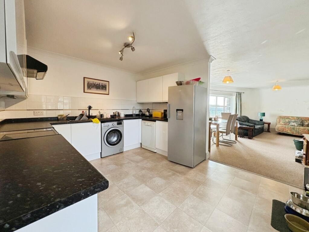 Property photo 2 of 20 4847771