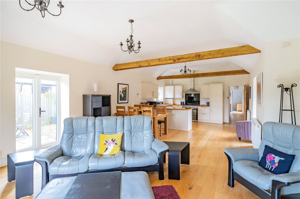 Property photo 2 of 25 Picture No. 06