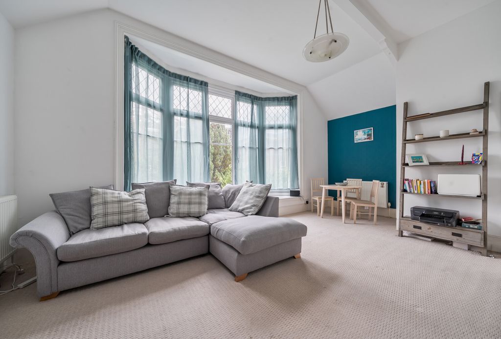 Property photo 2 of 10 1376346-11-6911Be...