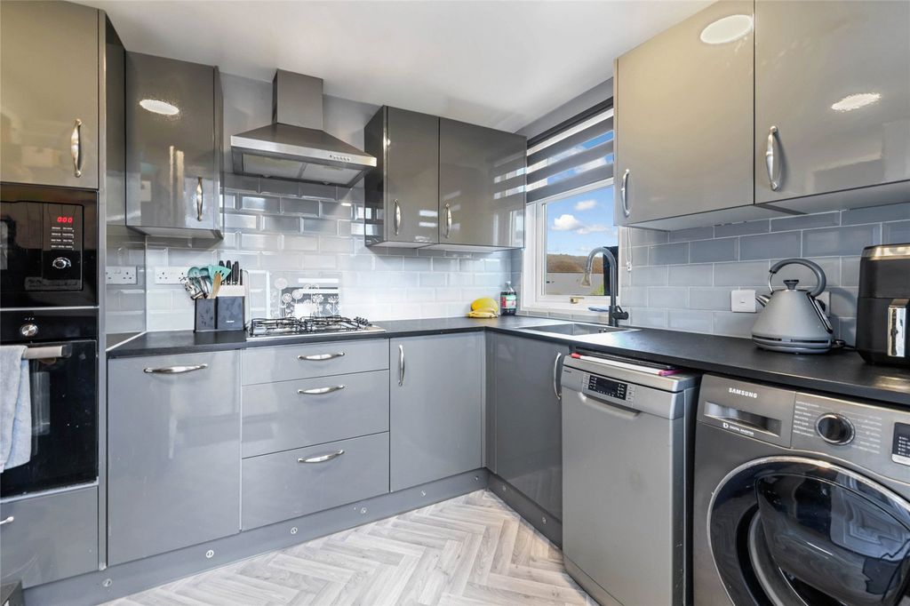 Property photo 3 of 14 Picture No. 08