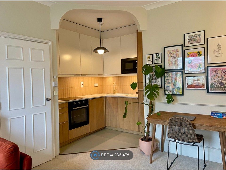 Property photo 3 of 9