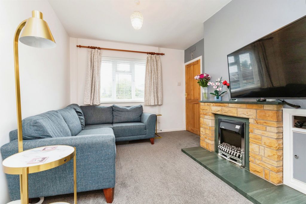 Property photo 3 of 14