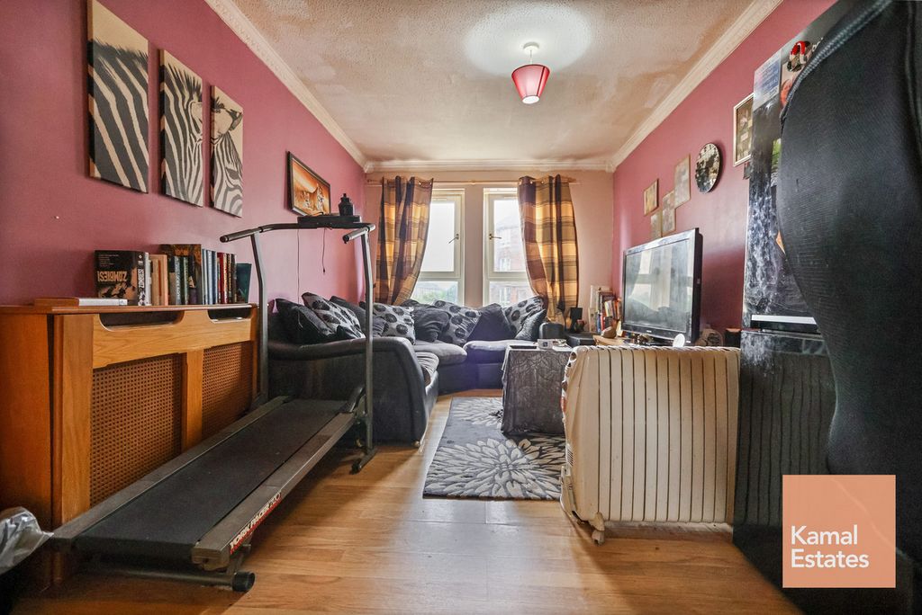 Property photo 3 of 9
