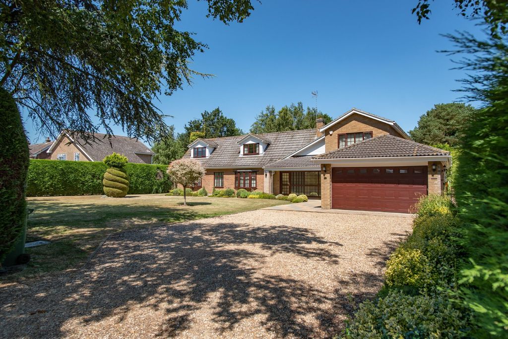 Property photo 1 of 23
