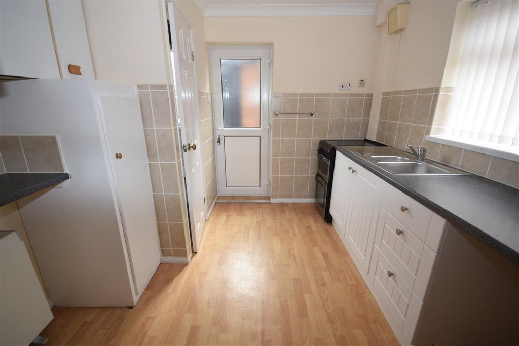 Property photo 2 of 18 4362681