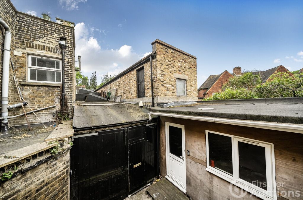 Property photo 1 of 13 3