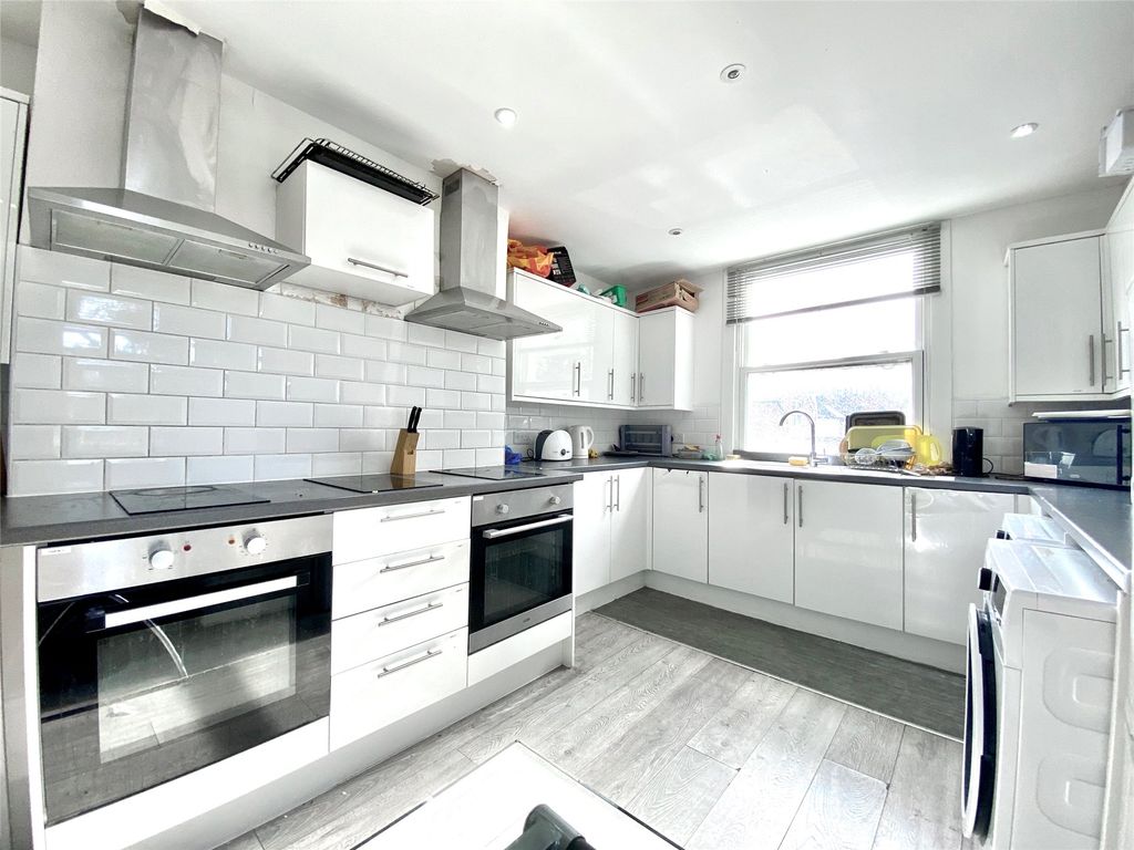 Property photo 2 of 4 Picture No. 04