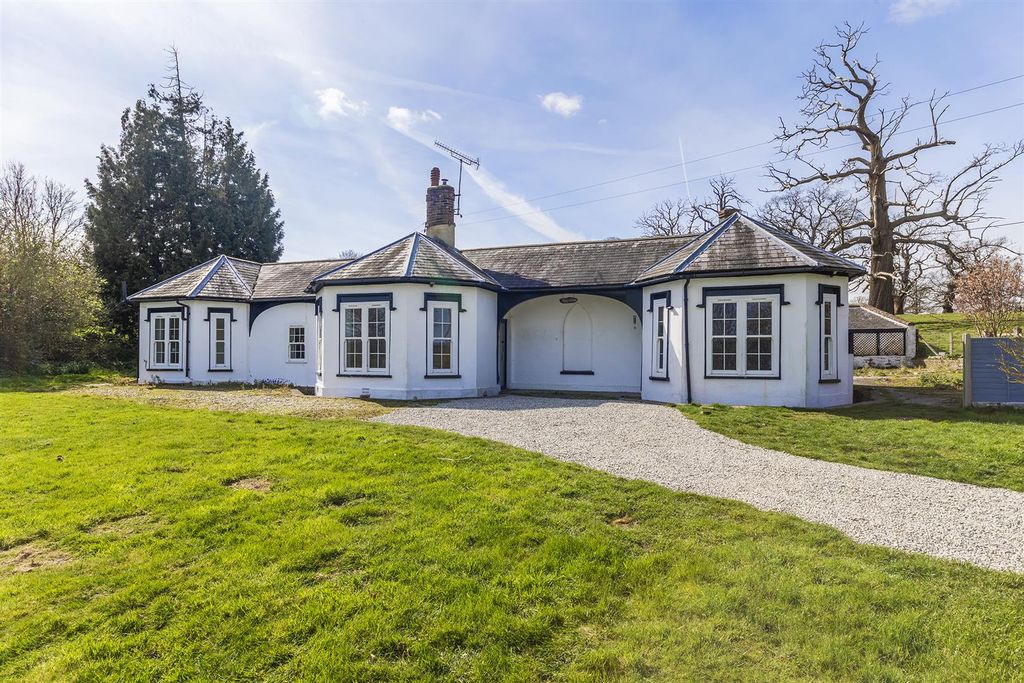 Property photo 1 of 23