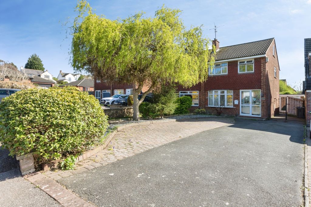 Property photo 1 of 17 Exterior