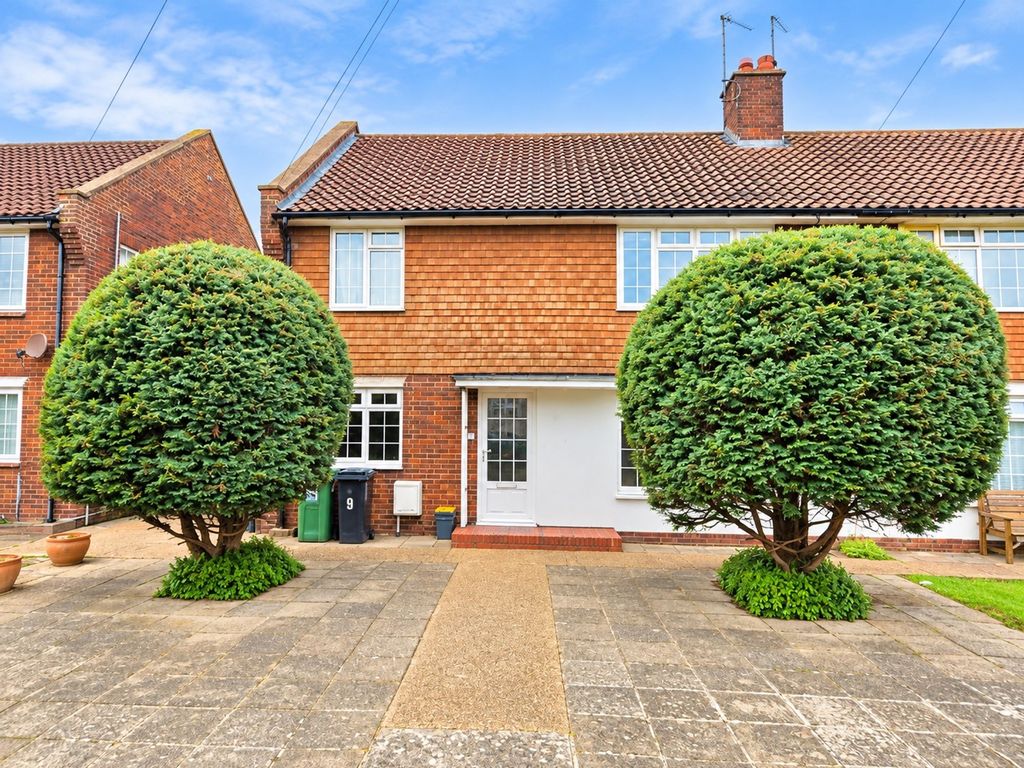 Property photo 1 of 9
