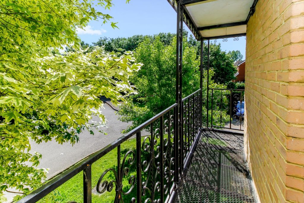 Property photo 3 of 9 60512